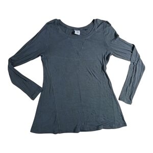 CAbi Long Sleeve Scoop Neck Top in Slate Gray